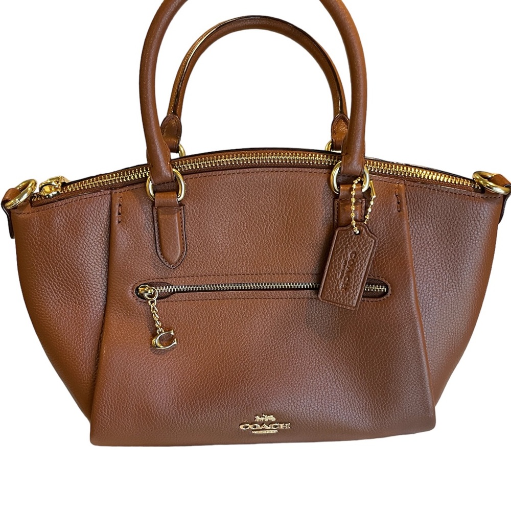 Almost new unique Coach Cara Satchel - NewYork. Polished Pebble Leather.